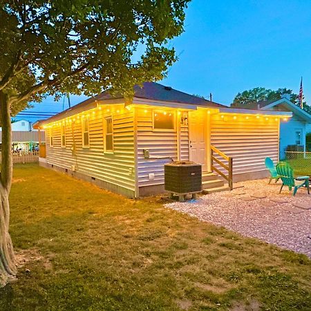 Cottage In Heart Of Colonial Beach, 7 Mins Walk To The Beach Exteriér fotografie